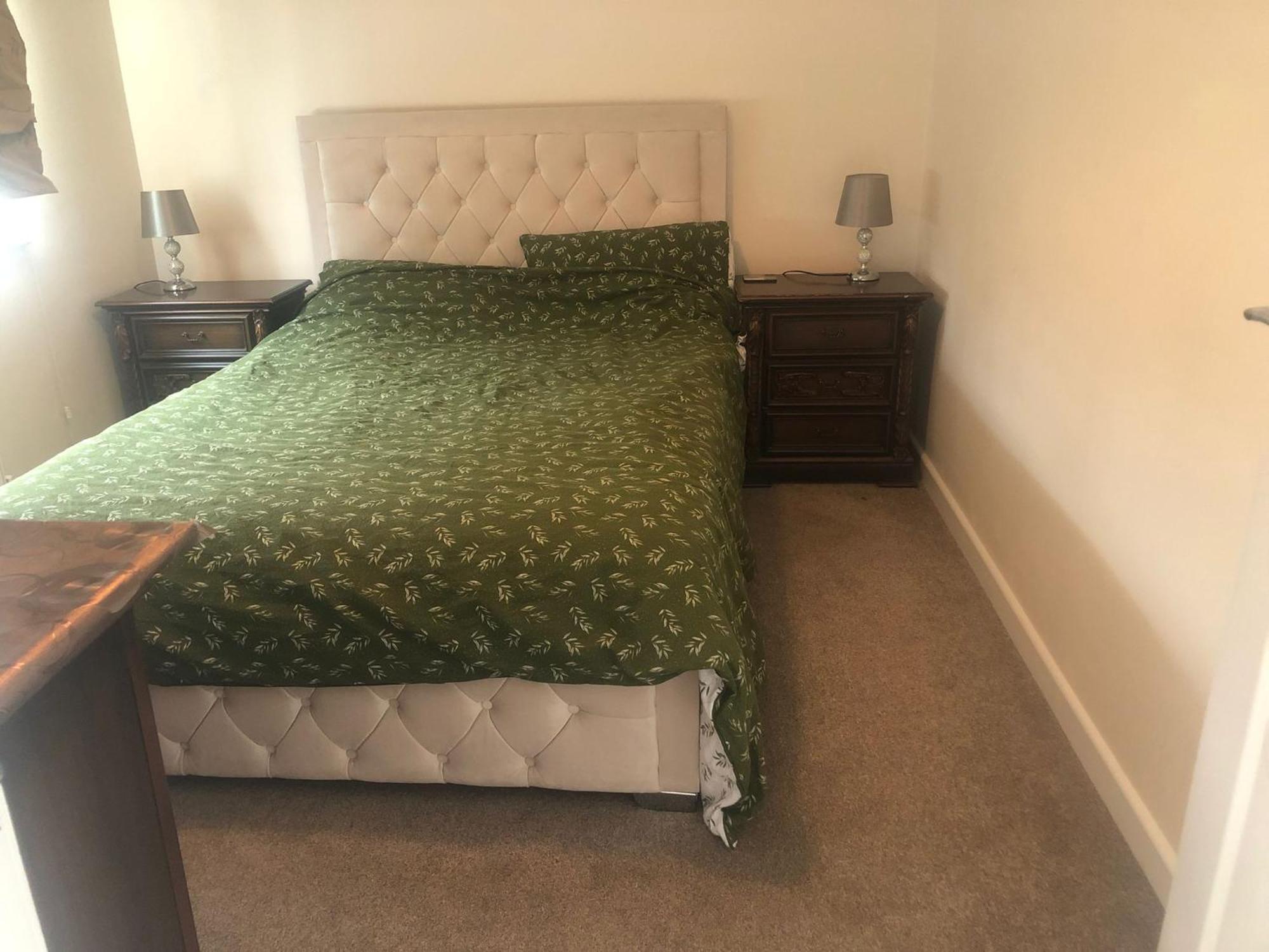 Entire Guest Suite With Gated Property Broad Blunsdon Exterior photo